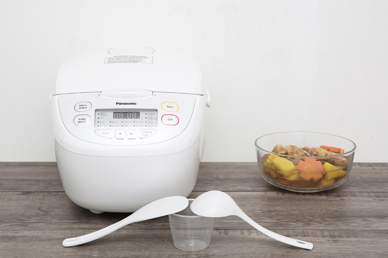 Thiết kế sang đẹp - Nồi cơm điện tử Panasonic 1.8 lít SR-CL188WRA Sang đẹp - Nồi cơm điện tử Panasonic 1.8 lít SR-CL188WRA