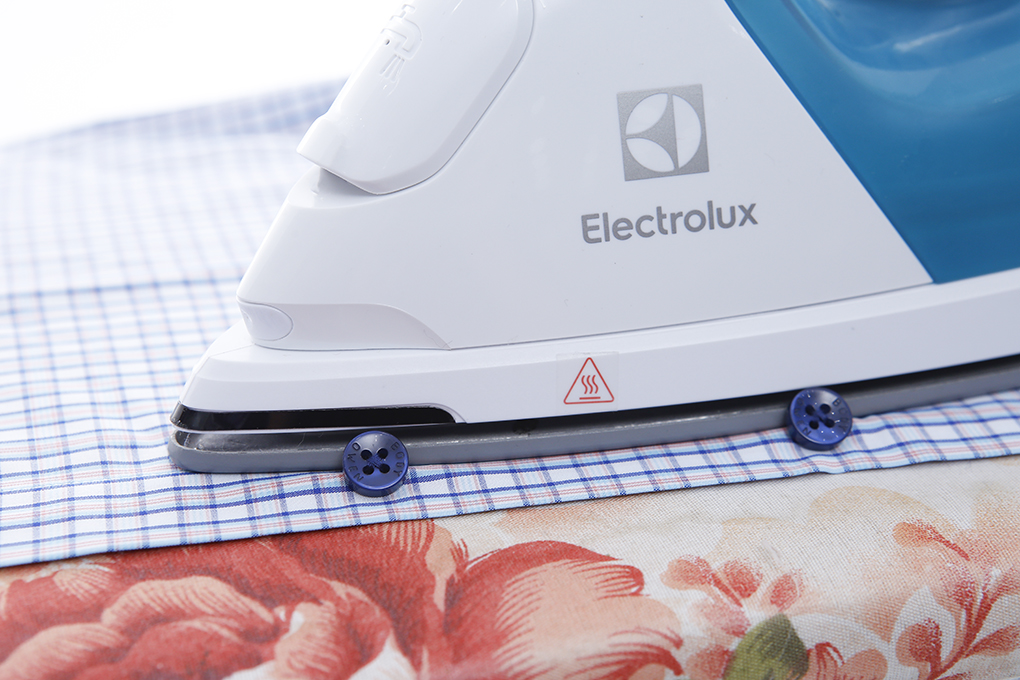 Hình ảnh sản phẩm - [ESI5126] Bàn ủi hơi nước Electrolux 1800W 