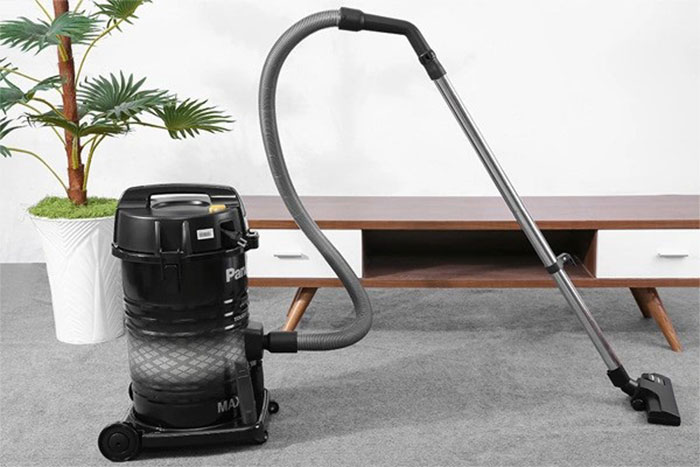Hình ảnh sản phẩm - [MC-YL637SN49] Máy Hút Bụi Công Nghiệp Panasonic 2300W