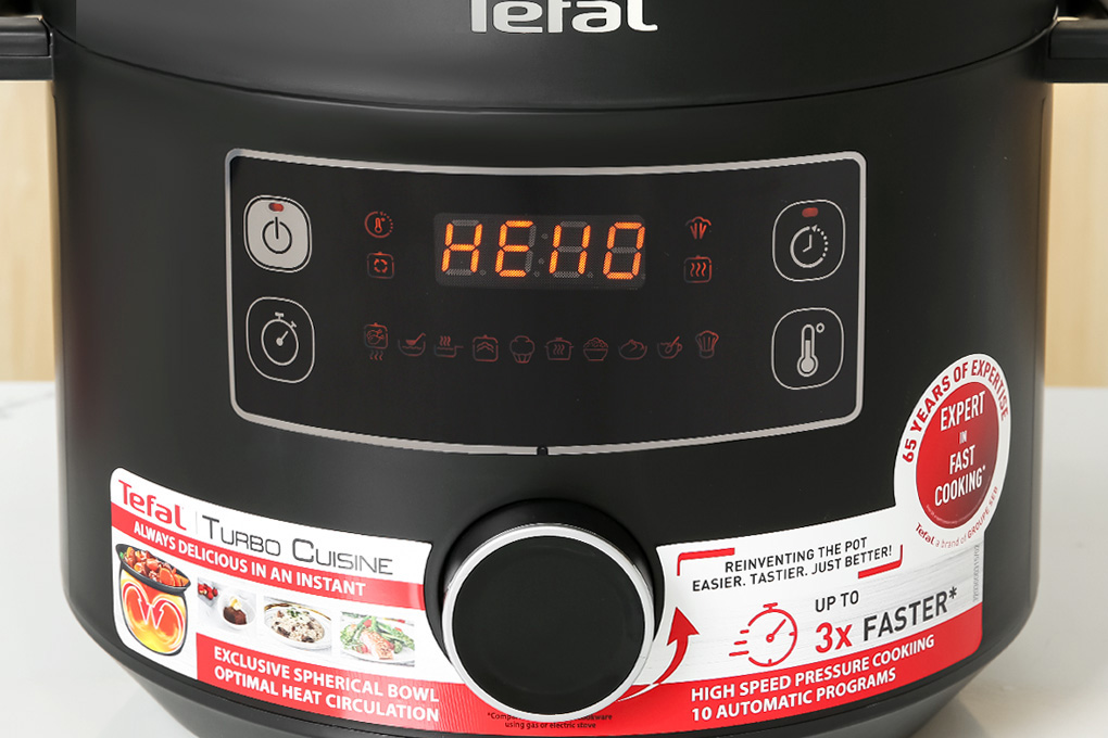 Nồi áp suất điện Tefal CY754830 5 lít - Bảng điều khiển