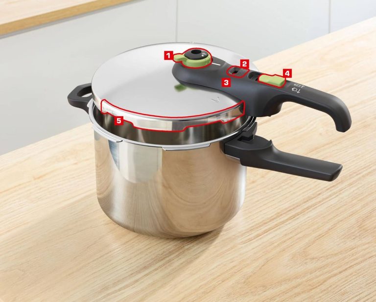 Nồi áp suất cơ có khay hấp Tefal Secure Trendy P2580702 6L