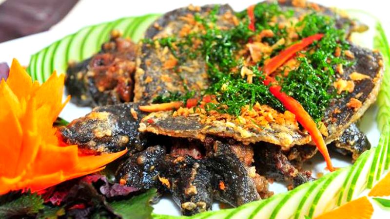 Thịt ba ba có vị ngọt, tính bình không nên ăn chung với thịt vịt
