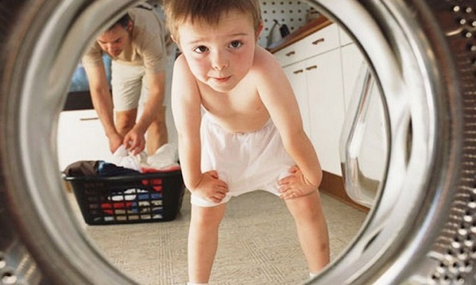 Máy giặt Electrolux Inverter 11 kg EWF1142BESA - Chức năng khóa trẻ em