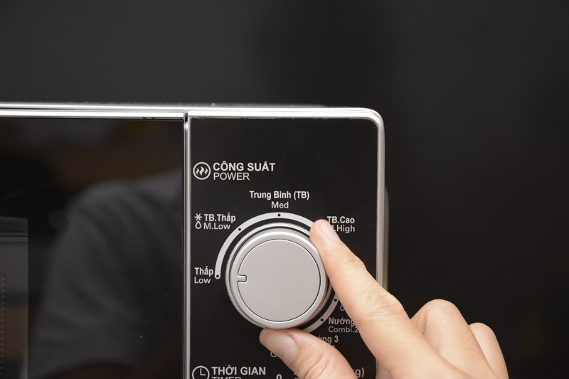 Hình ảnh sản phẩm - [R-G222VN-S] Lò vi sóng có nướng SHARP R-G222VN-S 20 lít